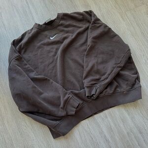 brown nike crewneck sweatshirt